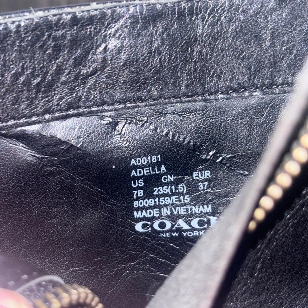 COACH ADELLA CALF LEATHER CHAIN WOMENS FLAT ANKLE BOOT SHOES sZ 7​ - Picture 7 of 11